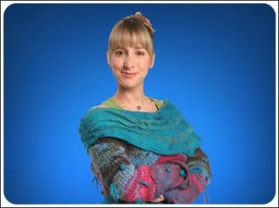 Qui joue le rle de Gina-Titania ?