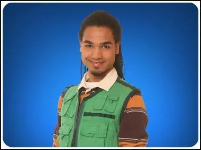 Qui joue le rle de Simon ?