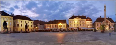 Dans quel pays se trouve Gyor, ville de 130 000 habitants ?