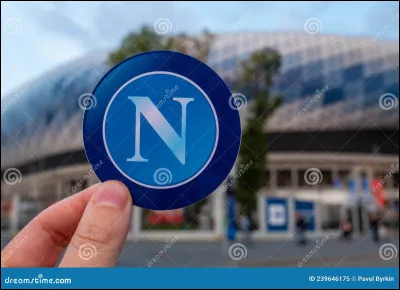 Quel est le nom de ce club ?