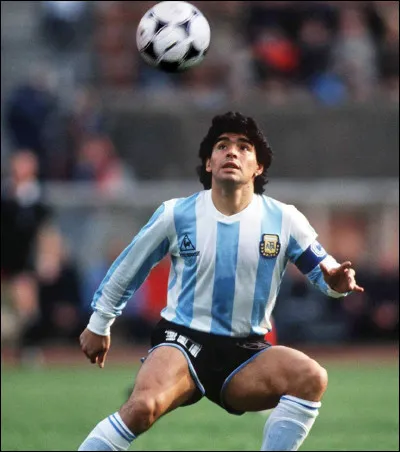 Qui est ce footballeur international argentin ?