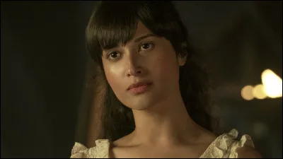 Zoya Nazyalensky est une Grisha de lordre des Materialki.