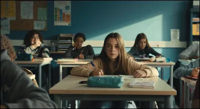 H - Quel terme d&eacute;signe les violences r&eacute;p&eacute;t&eacute;es, physiques ou psychologiques, subies par un &eacute;l&egrave;ve de la part de ses camarades au sein d'un &eacute;tablissement scolaire ?