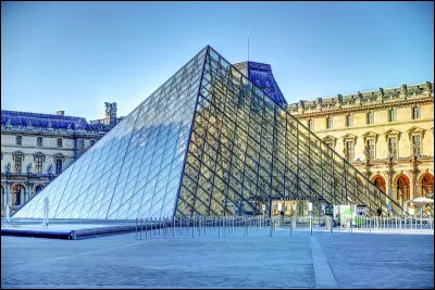 Quelle est la plus grande toile exposée au Louvre ?
