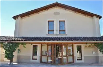 Commune de l'ancienne région Midi-Pyrénées, Sainte-Croix se situe dans le département ...