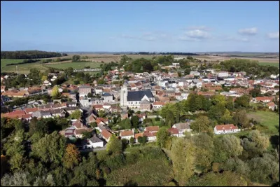Quelle est cette région historique, ancien comté de Picardie, qui s'étend autour de lestuaire de la Somme ?