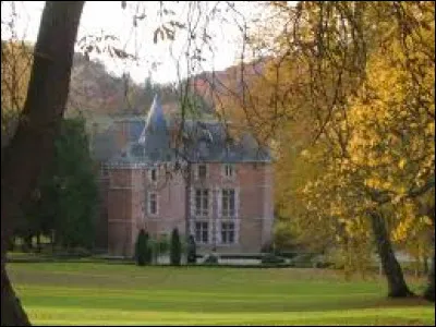 Je vous emmène en Normandie à la découverte du château de la Reine-Blanche au Mesnil-Lieubray. Village de l'aire d'attraction Rouennaise, traversé par l'Andelle, il se situe dans le département ...