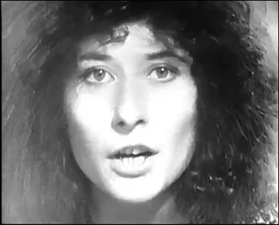 Qui est cette chanteuse qui ''chante Rimbaud'' ?