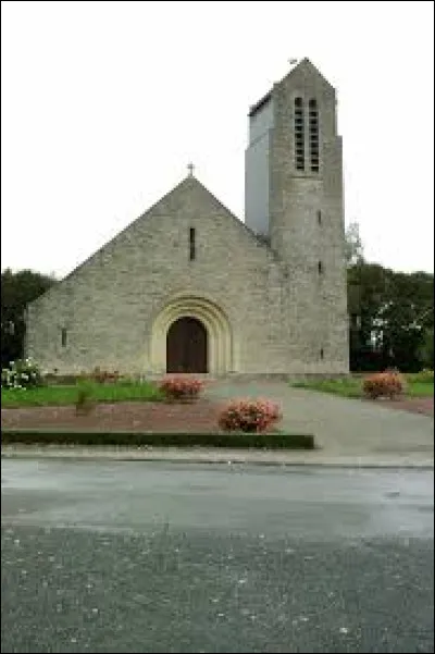 Je vous emmène dans le Cotentin à Saint-Sauveur-de-Pierrepont. Nous serons en région ...