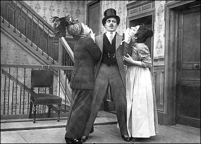 Quel est le prénom de M. Linder, acteur comique français très célèbre à l'époque du cinéma muet ?