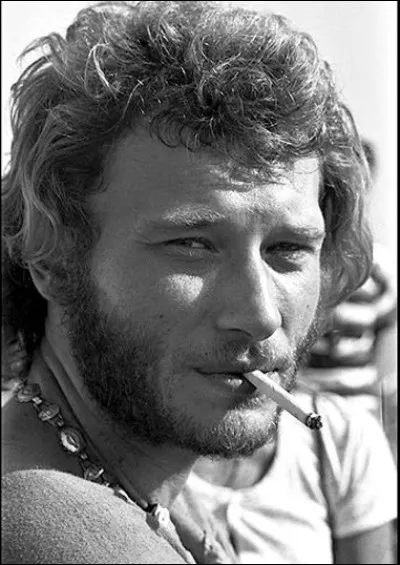 Quelle célébrité ne fut jamais l'épouse de Johnny Hallyday ?