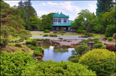 Revenons au Japon avec le joli petit jardin Seibien à Hirakawa. Quel film a-t-il inspiré ?