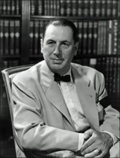 En septembre, Juan Perón est renversé par un « pronunciamento ». Quelques mois avant il avait démissionné de la présidence du parti justicialiste. Quel pays a-t-il dirigé ?