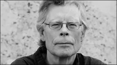 Qui est ce coauteur américain, maître de lhorreur, du livre ''Gwendy et la boîte à boutons'' ?