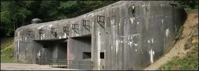 Jusqu'o&ugrave; s'&eacute;tendait la ligne Maginot en partant de Strasbourg ?