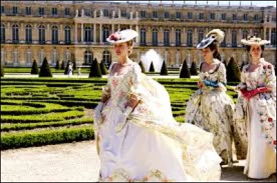 Cin&eacute;ma : Quelle actrice am&eacute;ricaine a incarn&eacute; "Marie-Antoinette" dans un film de Sofia Coppola ?