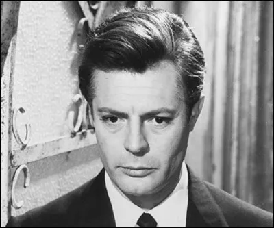 Qui est cet acteur qui joue le r&ocirc;le d'Henri IV dans le film ''Henri IV, le roi fou'' ?