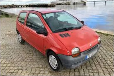 C'est une Renault qui a marqué les années 90.