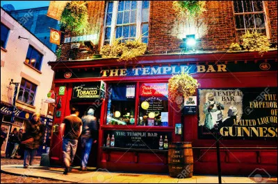 Quel écrivain irlandais est l'auteur du roman "Ulysse" ?