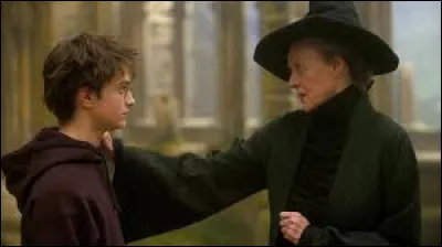 Dans quel film Harry va-t-il la voir en pleine nuit après son cauchemar ?