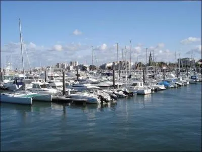 Arcachon compte environ 12 000 habitants en hiver, mais combien en t ?