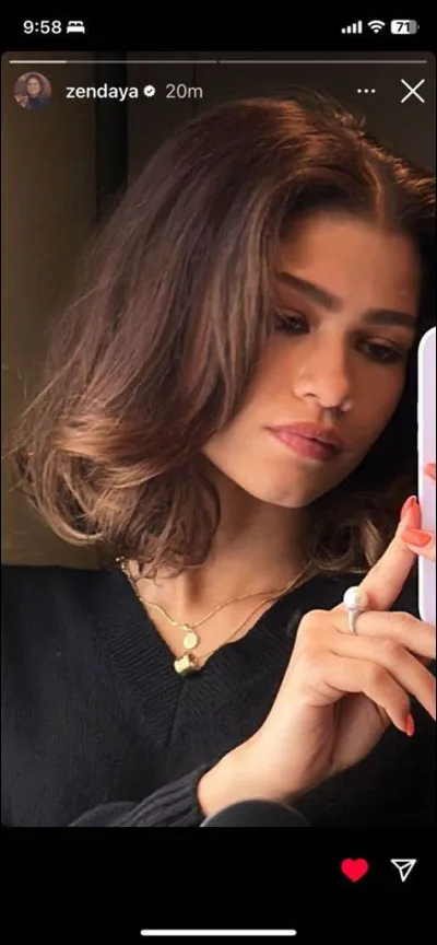 Que mets-tu dans tes cheveux ?