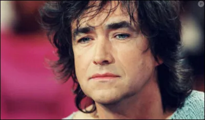 Qui est ce chanteur d&eacute;c&eacute;d&eacute;, auteur-compositeur et interpr&egrave;te du titre ''Foule romaine'' ? (Nous sommes en octobre 2024)