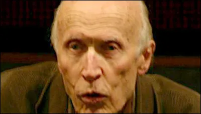 Qui est cin&eacute;aste, r&eacute;alisateur du film ''Le Genou de Claire'' ?