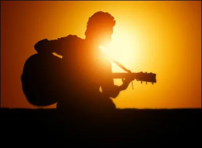 Quel chanteur n&eacute; &agrave; S&egrave;te est l'auteur-compositeur et interp&egrave;tre du titre ''Dans l�eau de la claire fontaine'' ?Chanson de