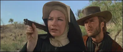 Dans quel film de Don Siegel, Eastwood partage-t-il l�affiche avec Shirley MacLaine ?