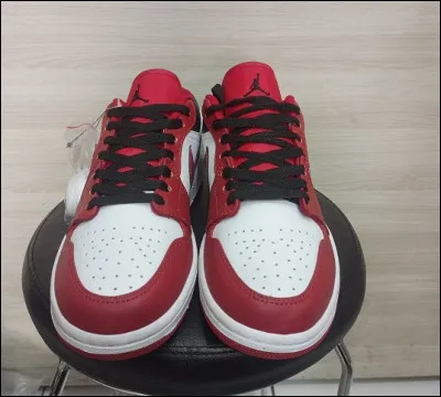 Quelle marque fabrique les chaussures ''Air Jordan'' ?