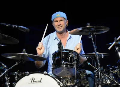 Qui est ce batteur, membre des Red Hot Chili Peppers ?