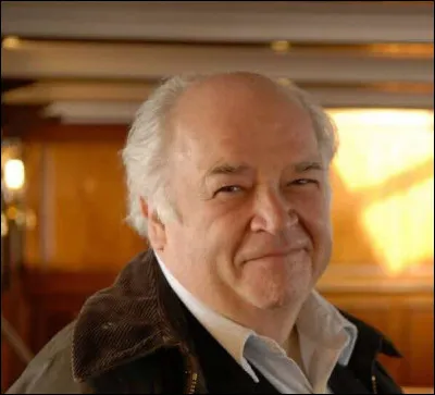 Qui est cet auteur du livre ''Parole de rêveur : 40 ans de radio'' ?