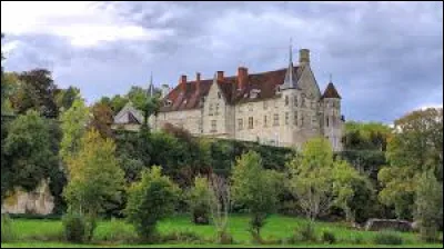 Je vous emmène en Bourgogne-Franche-Comté à la découverte du château de Montrambert, à Dammartin-Marpain.Village de l'arrondissement de Dole, il se situe dans le département ...