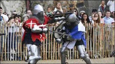 Quel est le nom de ce sport de combat impliquant l'utilisation d'armes et d'armures issues du Moyen Âge ?