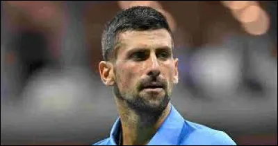 Quelle marque sponsorise Novak Djokovic ?