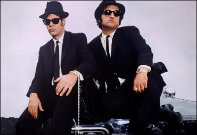 ''The Blues Brothers'' est un groupe américain de blues et soul, composé des comédiens Dan Aykroyd et de...