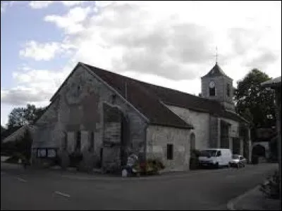 Village du Grand-Est, dans l'arrondissement de Troyes, Éguilly-sous-Bois se situe dans le département ...