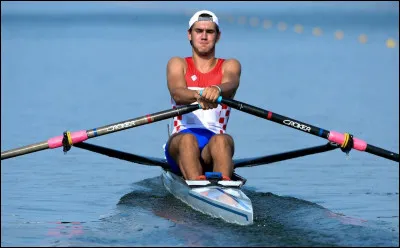 Sur quelle distance se tiennent les courses d'aviron aux JO ?