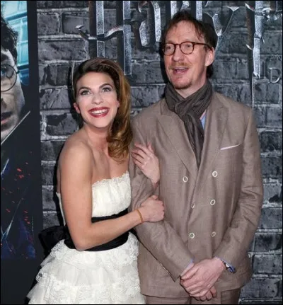 Quels fameux rôles, David Thewlis et Natalia Tena interprètent-ils à l'écran ?