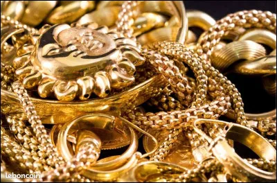 Voici des bijoux en [...] ! Faites votre choix !