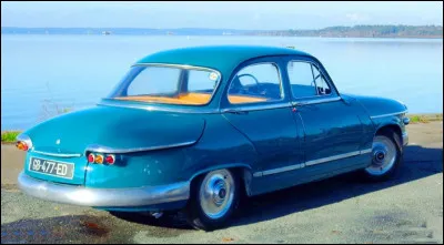 Quelle est l'origine du nom de ce modèle PL17 sortie en 1959 ?