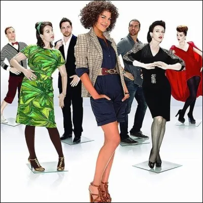 Quelle chanteuse a entre autres comme surnom la "Material Girl" ?