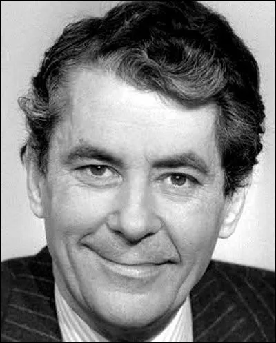 Qui est cet acteur qui joue le r&ocirc;le de l'inspecteur dans le film ''L'Inconnue de Hong Kong'' ?