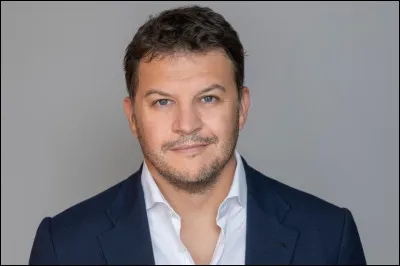 Qui est cet &eacute;crivain fran&ccedil;ais, auteur du roman ''L'Inconnue de la Seine'' ?