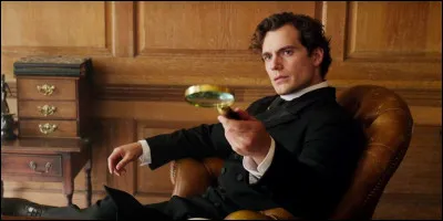 Quel acteur joue Sherlock Holmes ?
