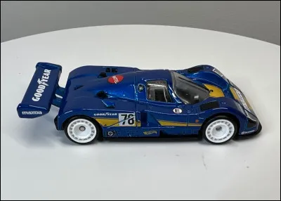 Une autre voiture de compétition, c'est une 787B. Cela vous dit-il quelque chose ?