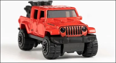 Avec ses grosses roues et son insigne Rubicon, on reconnaît le/la...