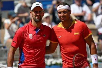 Combien de saisons Rafael Nadal termina-t-il à la première place du classement ATP ?