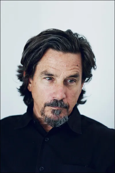 Qui a fond&eacute; la marque St&uuml;ssy ?